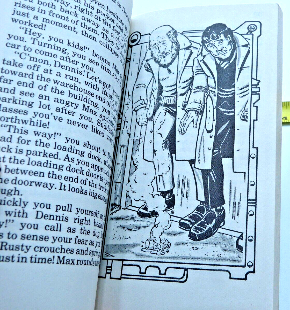DUNGEONS & DRAGONS ENDLESS QUEST #9 Robbers and Robots TSR Mike Carr 1st ed 1983
