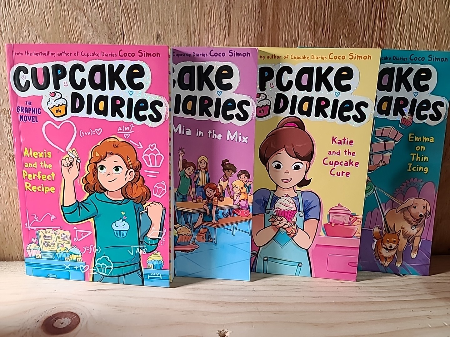 Cupcake Diaries Graphic Novel Box Set 4 Books Coco Simon Kids Series Paperback L