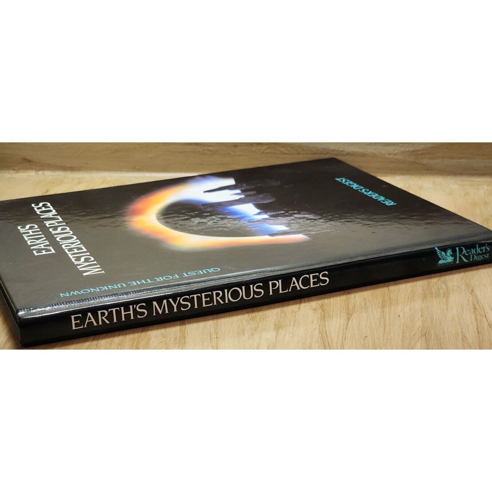Earth’s Mysterious Places Quest for the Unknown Hardcover Reader’s Digest *