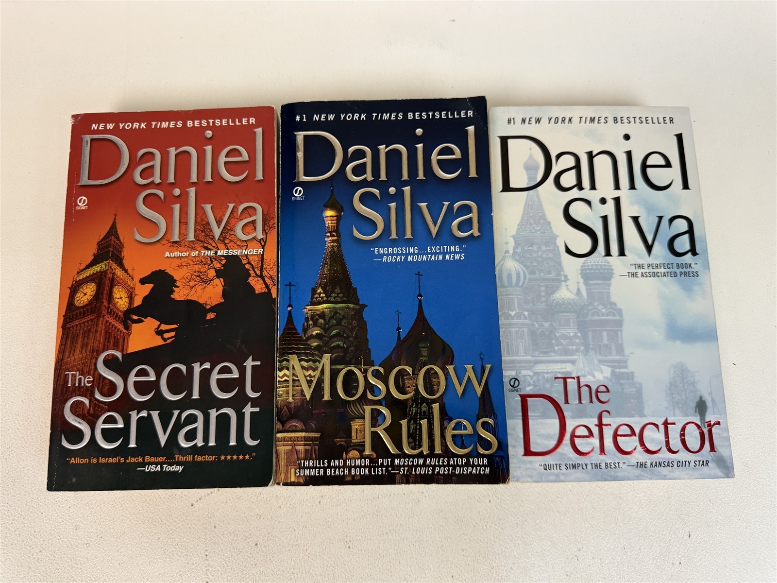 Daniel Silva Lot 23 Paperbacks including 20 Gabriel Allon series