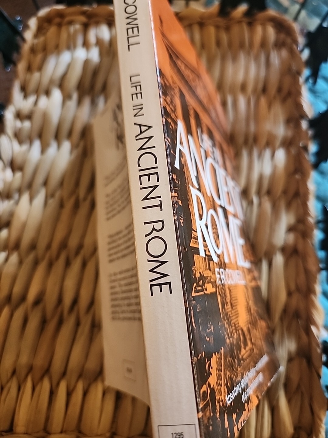 1980 Paperback “Life In Ancient Rome” By F.R. Cowell **Excellent Condition**