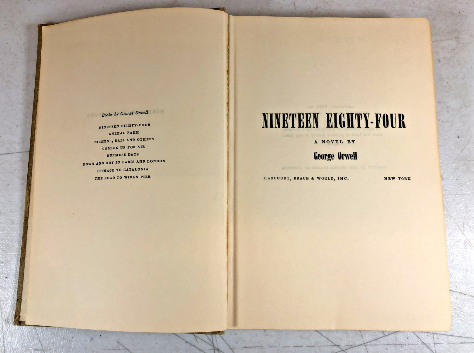 Nineteen Eighty-Four, George Orwell 1949 E-104