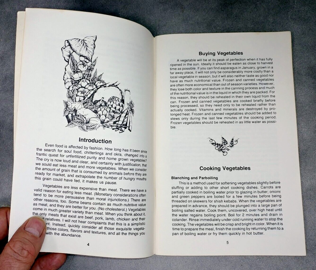 Vegetable Cookery by Irena Chalmers Recipe Booklet Vintage 1975 Vegetarian