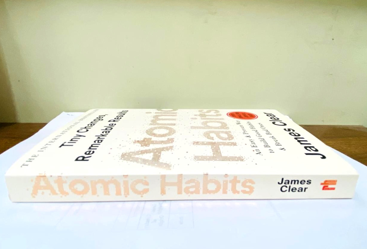 Atomic Habits by James Clear Build Good Habits Paperback usa stock