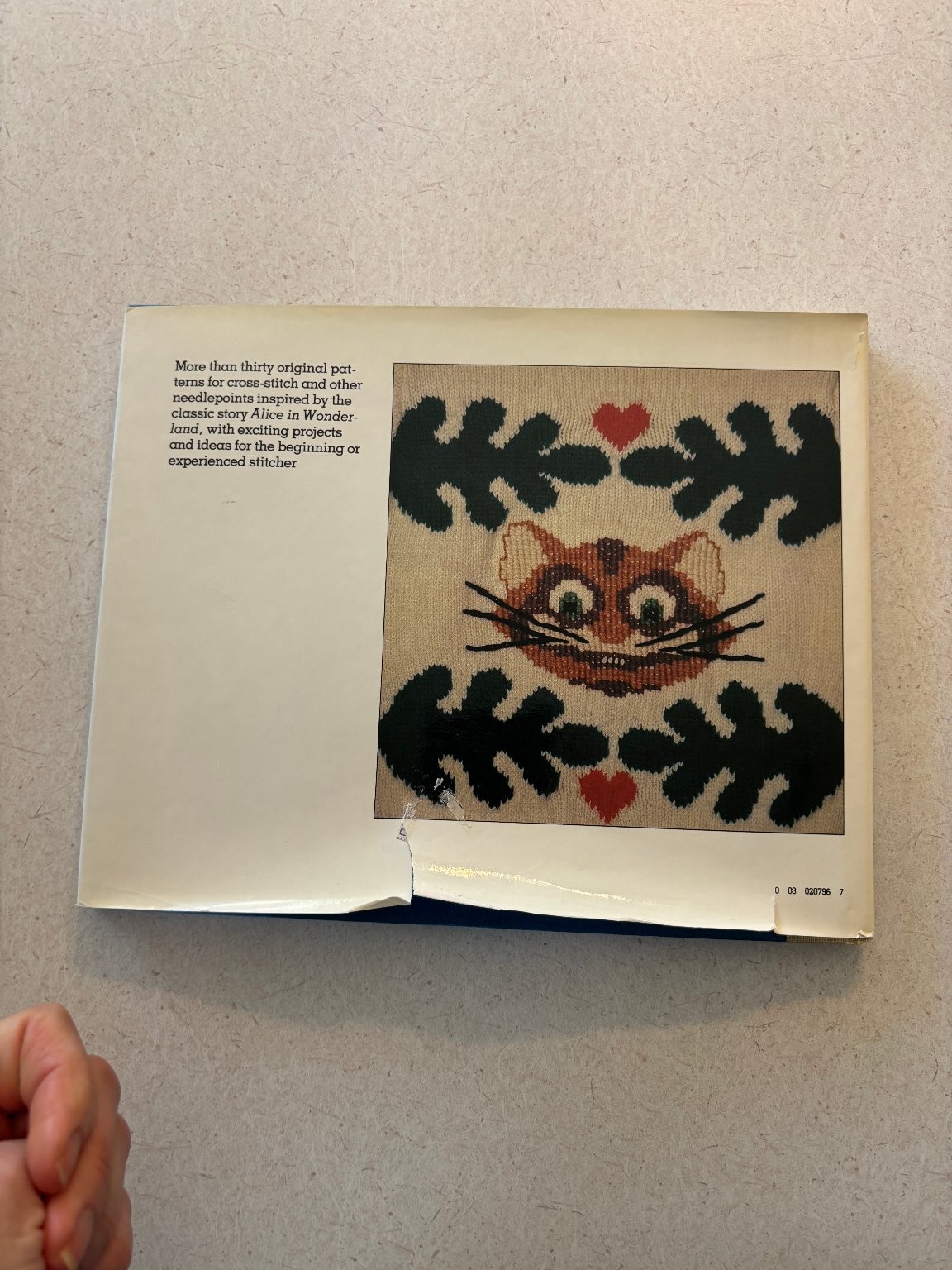 Alice in Stitches Kathleen Thorne-Thomsen 1979 First Edition Cross-Stitch Holt