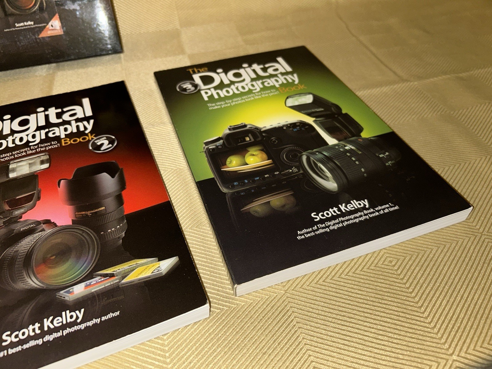 Scott Kelly’s Digital Photography Boxed Set Volumes 1, 2, 3 Excellent+++ Cond.
