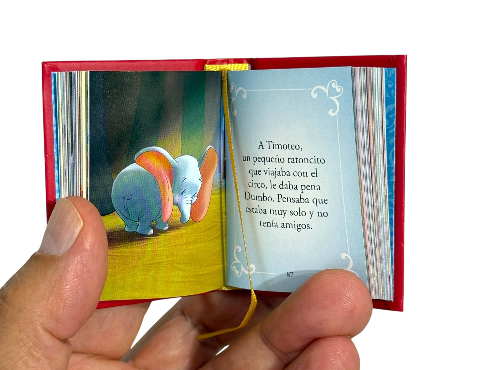 Dumbo in Spanish deluxe Mini Book with slipcase hardcover 190p color illustrated