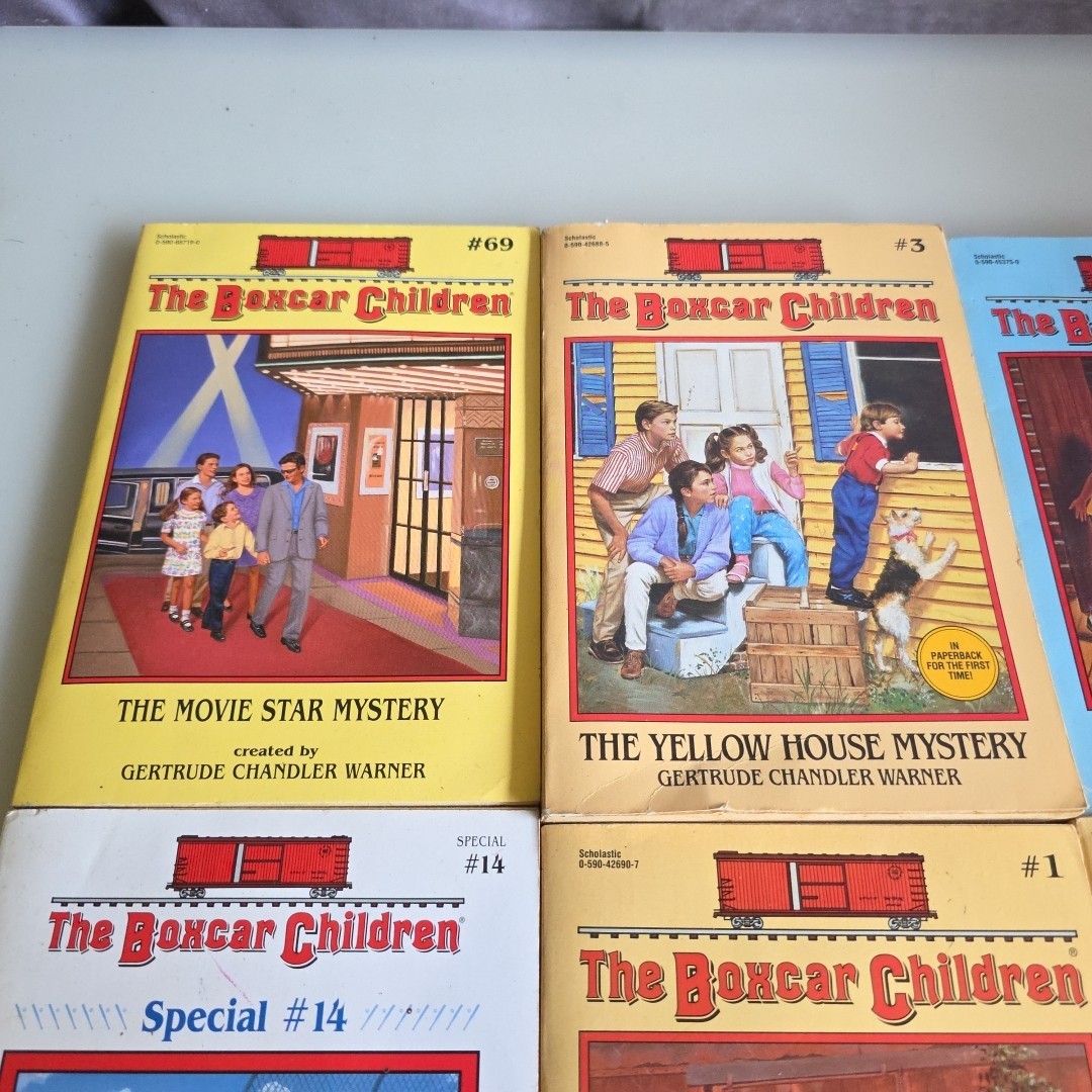 Boxcar Children Chapter Books by Gertrude Warner Book Lot 6 Vintage (2 Book #1s)