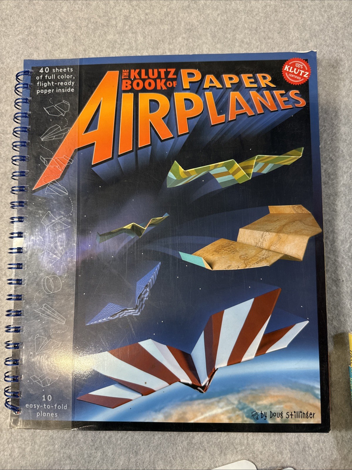 Klutz Book of Paper Airplanes by Doug Stillinger and Editors of Klutz (2004,…