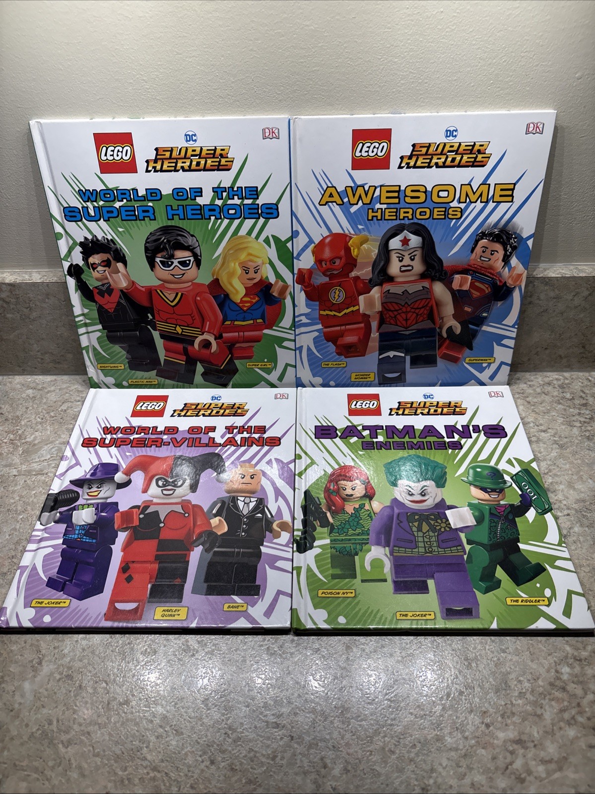 Lego DC Comics Super Heroes Set Lot 4 Books Super Heroes Villians Gotham City