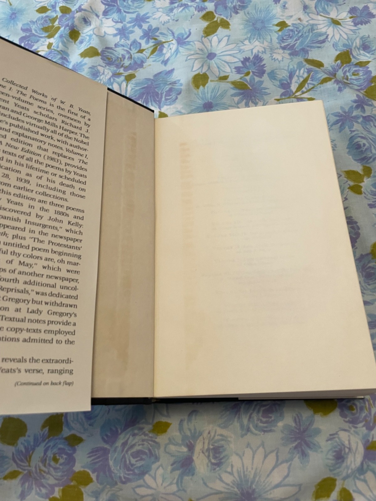 BOOK The Collected works of W B YEATS The Poems Volume 1 Revised Hardcover