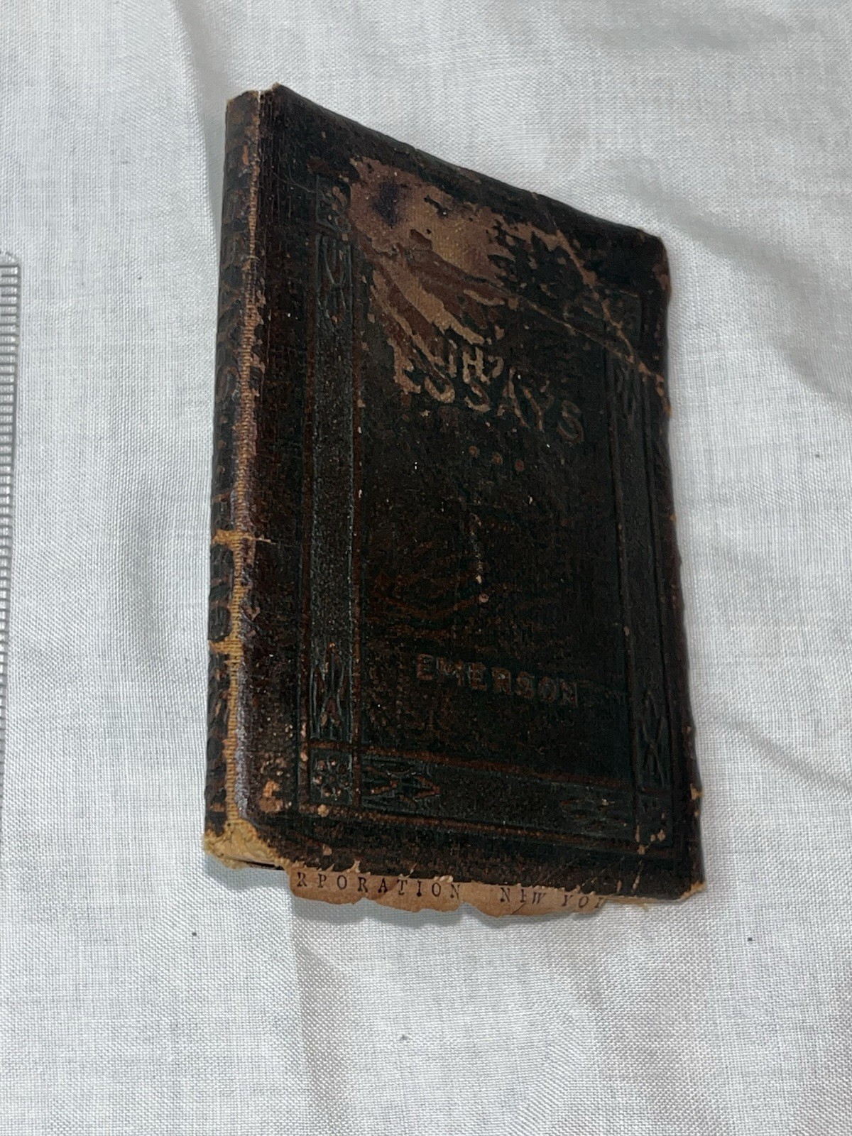 Friendship and Other essays: Little Leather Library, Redcroft Edition