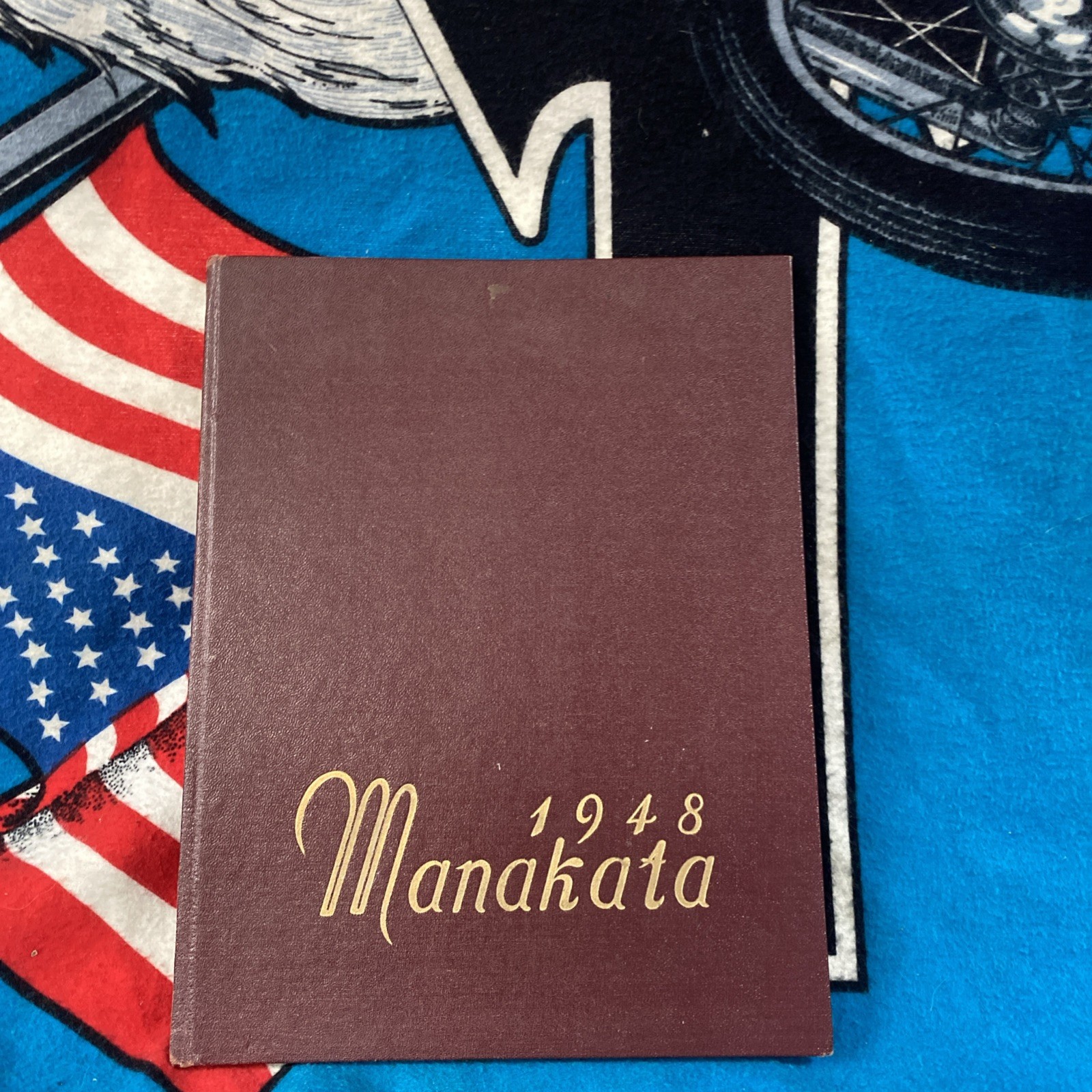 1948 HOLY NAMES ACADEMY YEARBOOK SPOKANE, WASHINGTON MANAKATA