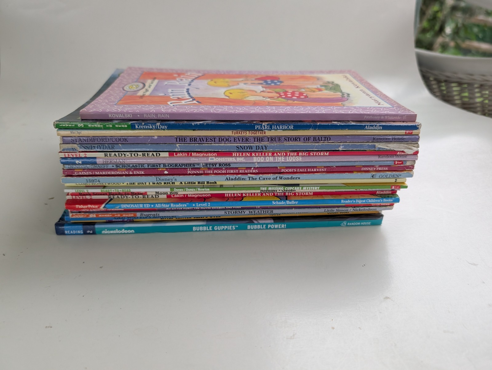 Lot 23 Level 2 Early Readers – Step into Reading, Ready To Read – Various Topics