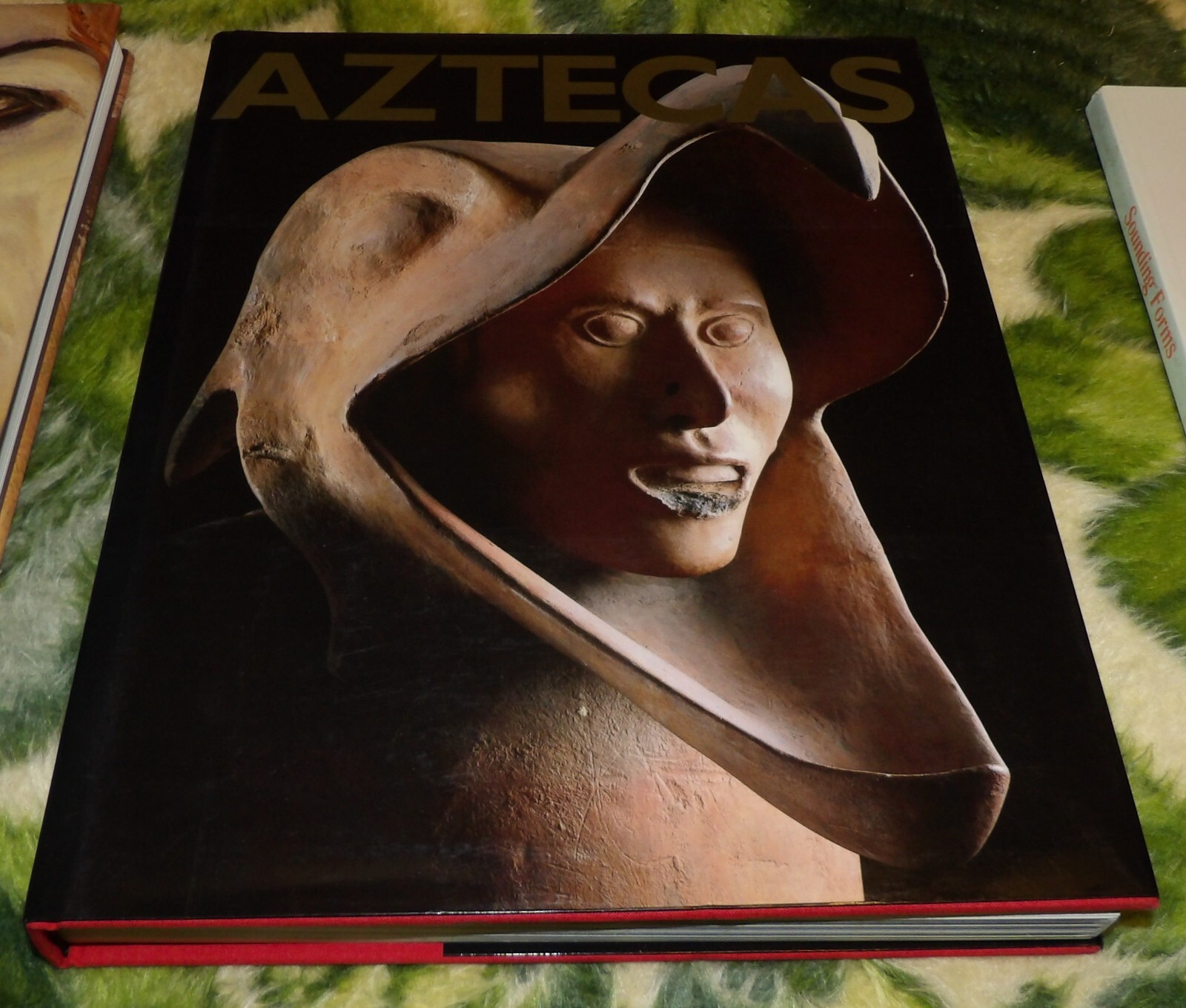 AZTECAS Edwardo Matos Montezuma 2002 Turner Publishing Spanish Edition Hardcover