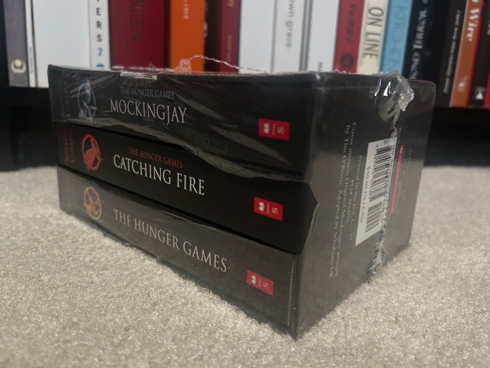 The Hunger Games Trilogy Box Set 3-BOOK-SET, Suzanne Collins 3 Paperback NEW