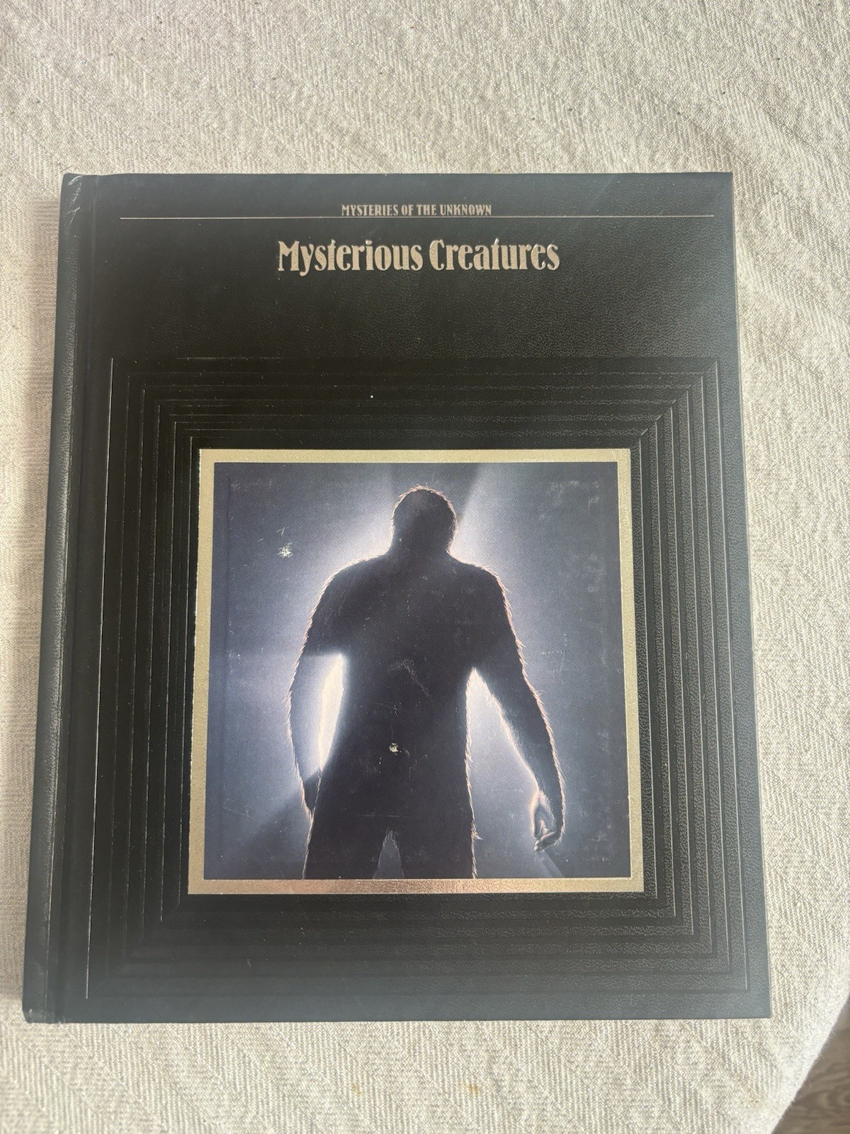 Mysteries of the Unknown Ser.: Mysterious Creatures by Time-Life Books…