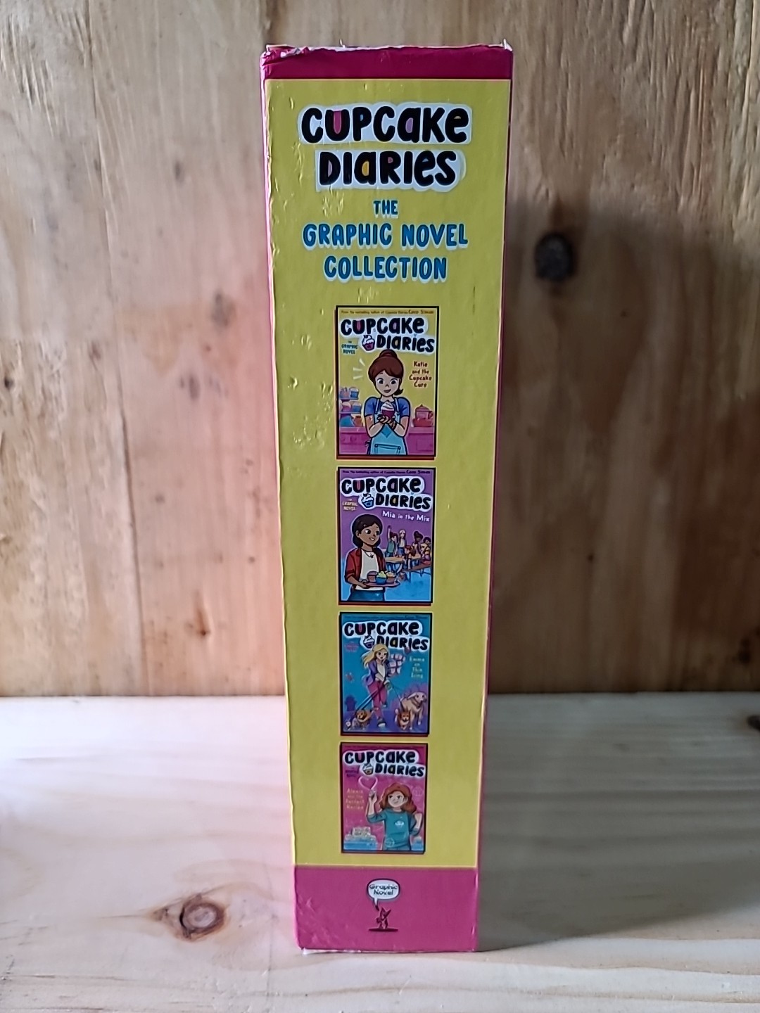 Cupcake Diaries Graphic Novel Box Set 4 Books Coco Simon Kids Series Paperback L