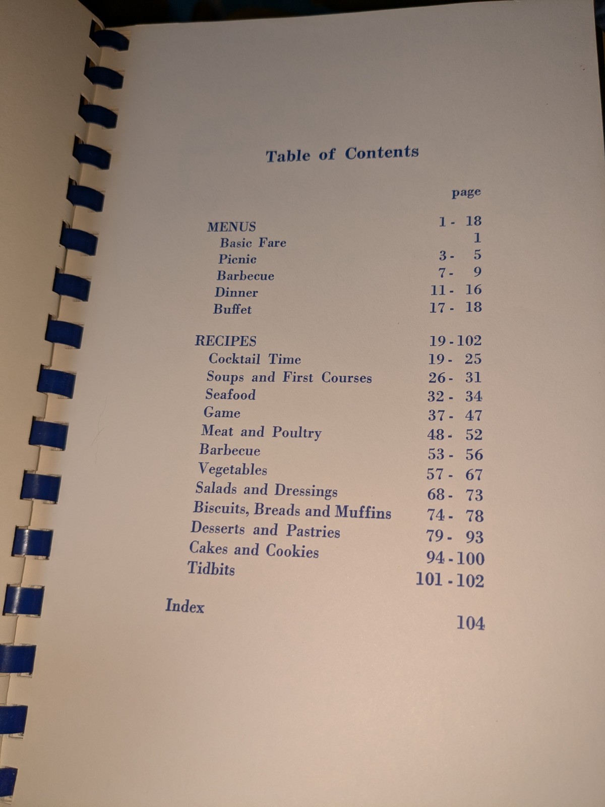 Happiness is a Full House menus and recipes by Louise G. Runnells Cookbook 1970