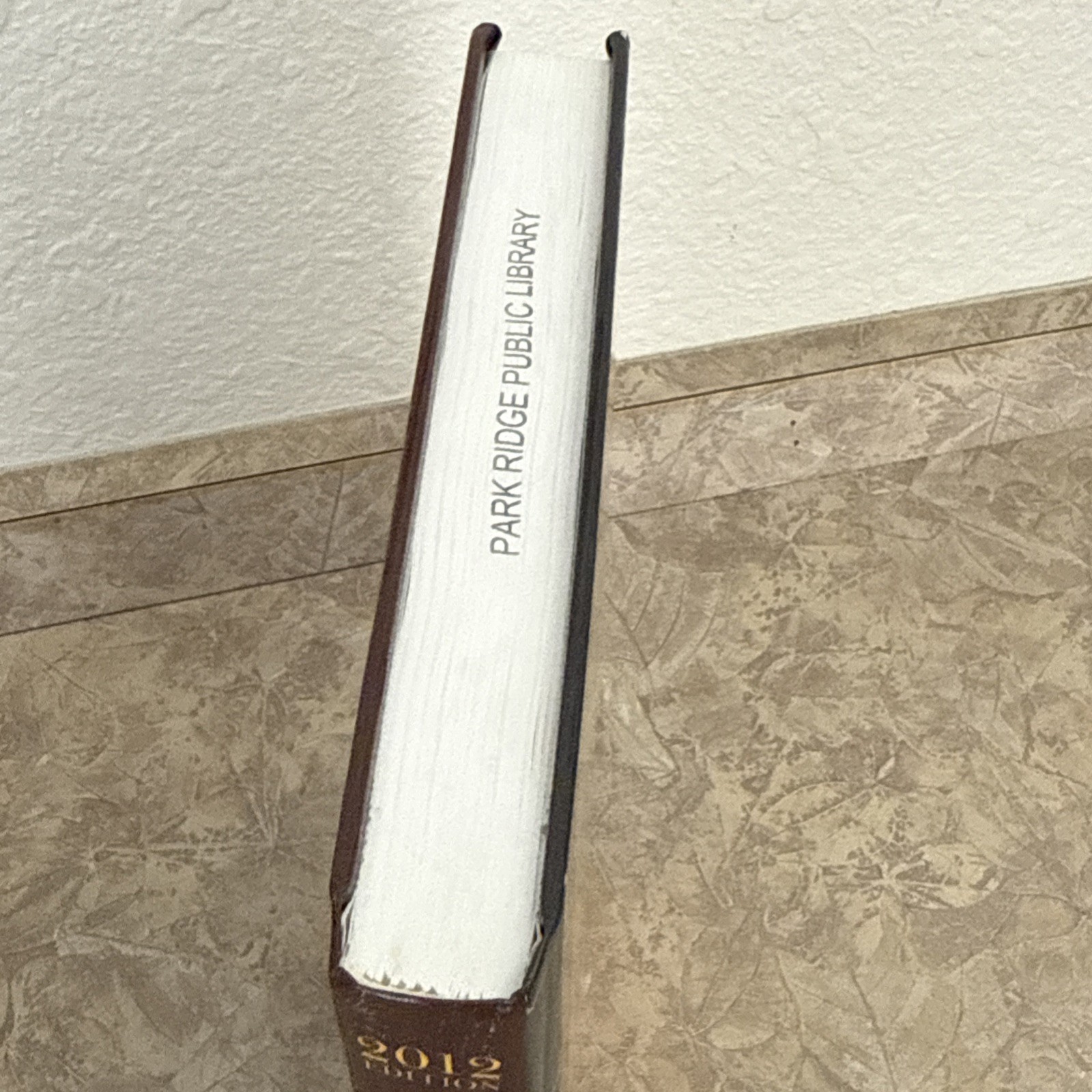 Recommended Reference Books Vol 32 2012 Hysell Ex-Library Very Good Condition