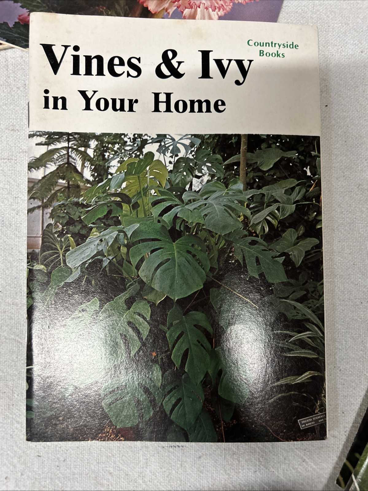 Gardening Guides VINTAGE Book 1970’S Garden And Houseplants Countryside Books