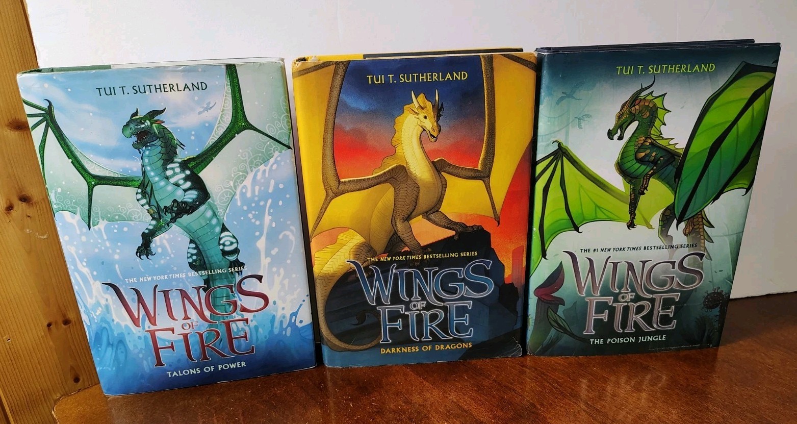 WINGS OF FIRE 14 BOOKS GRAPHIC NOVELS HARDCOVERS TUI T. SUTHERLAND MIKE HOLMES