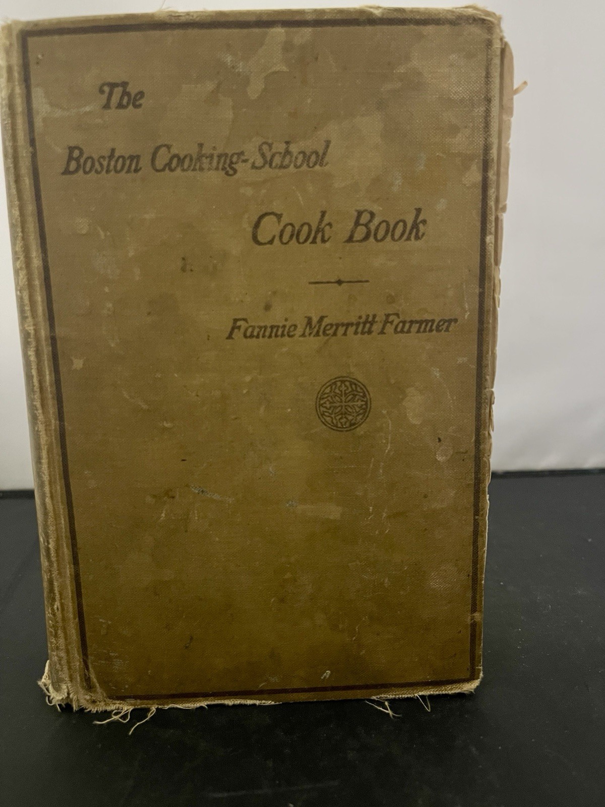 1924 THE BOSTON COOKING SCHOOL Cook Book by Fannie Merritt Farmer VINTAGE