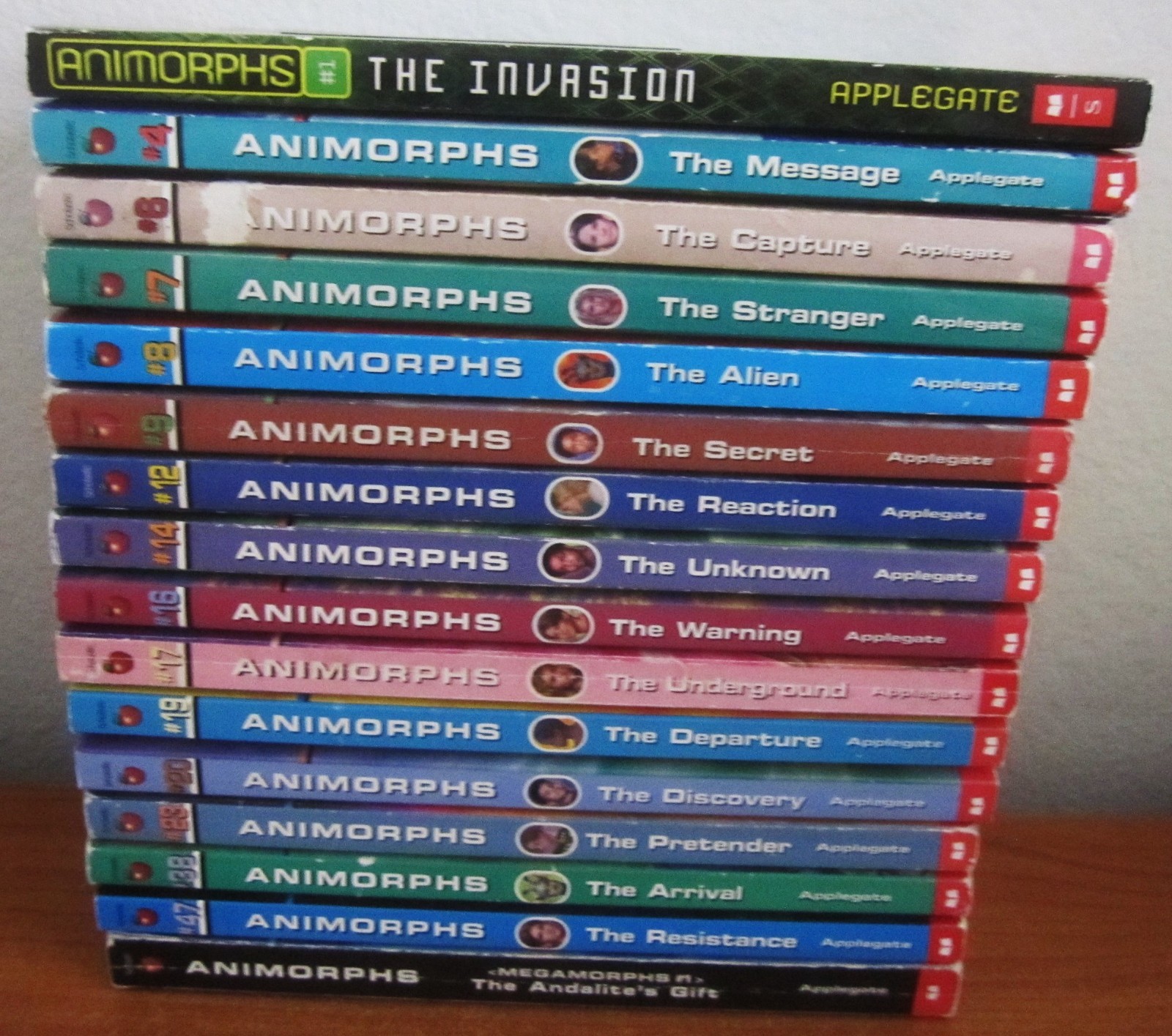 LOT OF 16 ANIMORPHS PB BOOKS BY K.A. APPLEGATE 1990s
