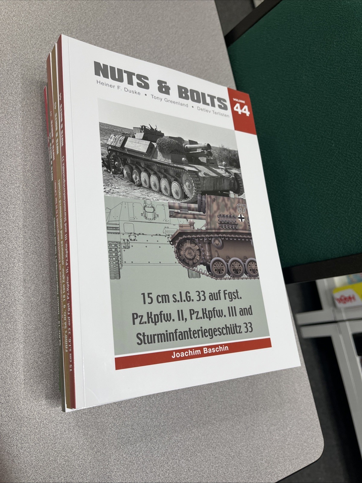 Nuts & Bolts Vol.44: 15cm s.I.G. 33 Pz.Kpfw. II / III
