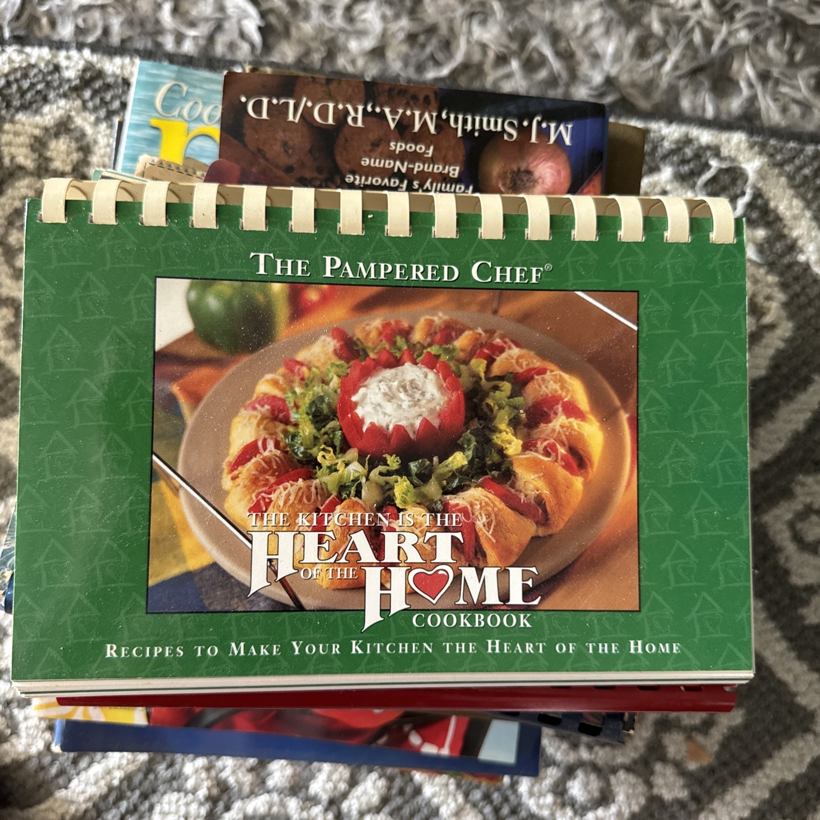 THE PAMPERED CHEF-THE KITCHEN IS THE HEART OF THE HOME COOKBOOK-223 PAGES