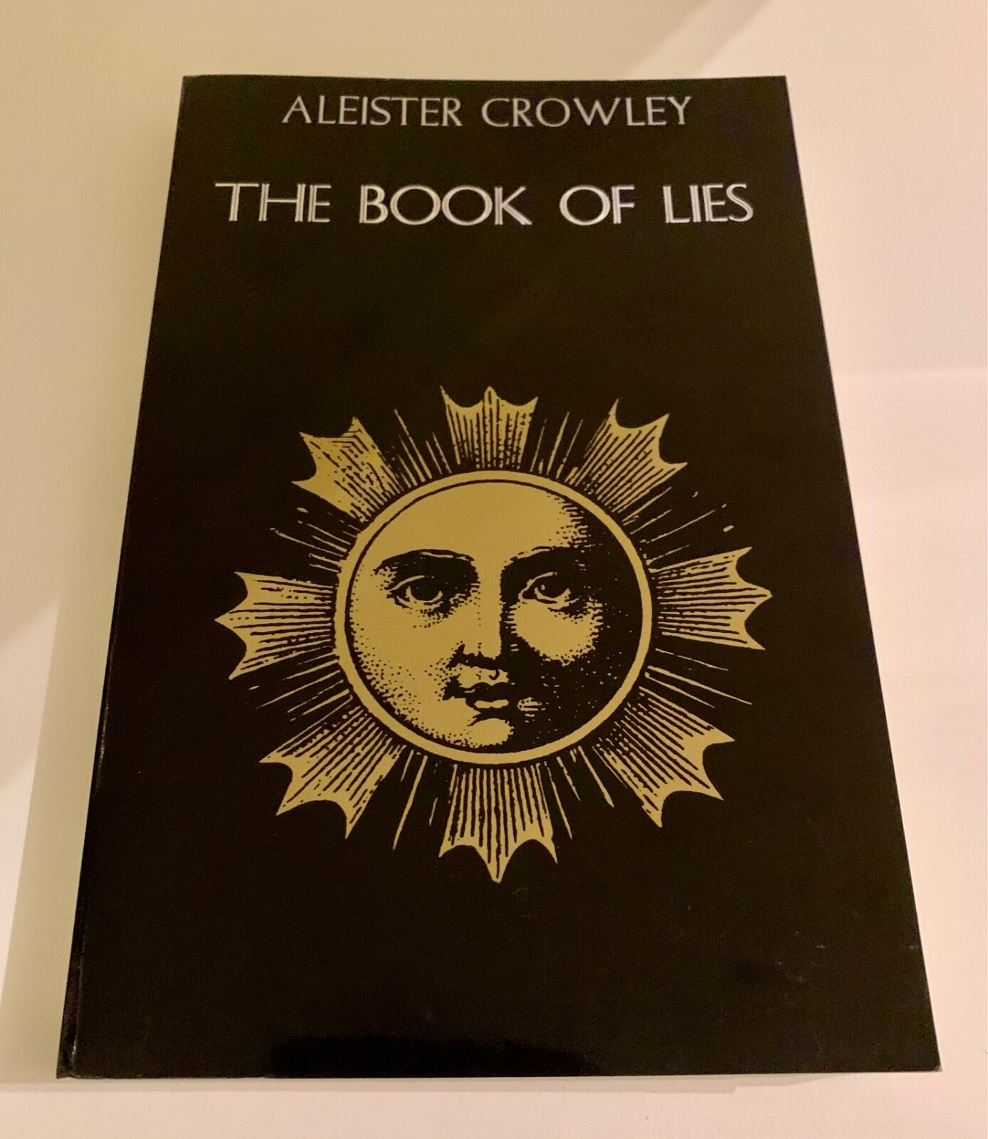 New Book – The Book Of Lies by Aleister Crowley – Paperback 198 Pages 2005 Print