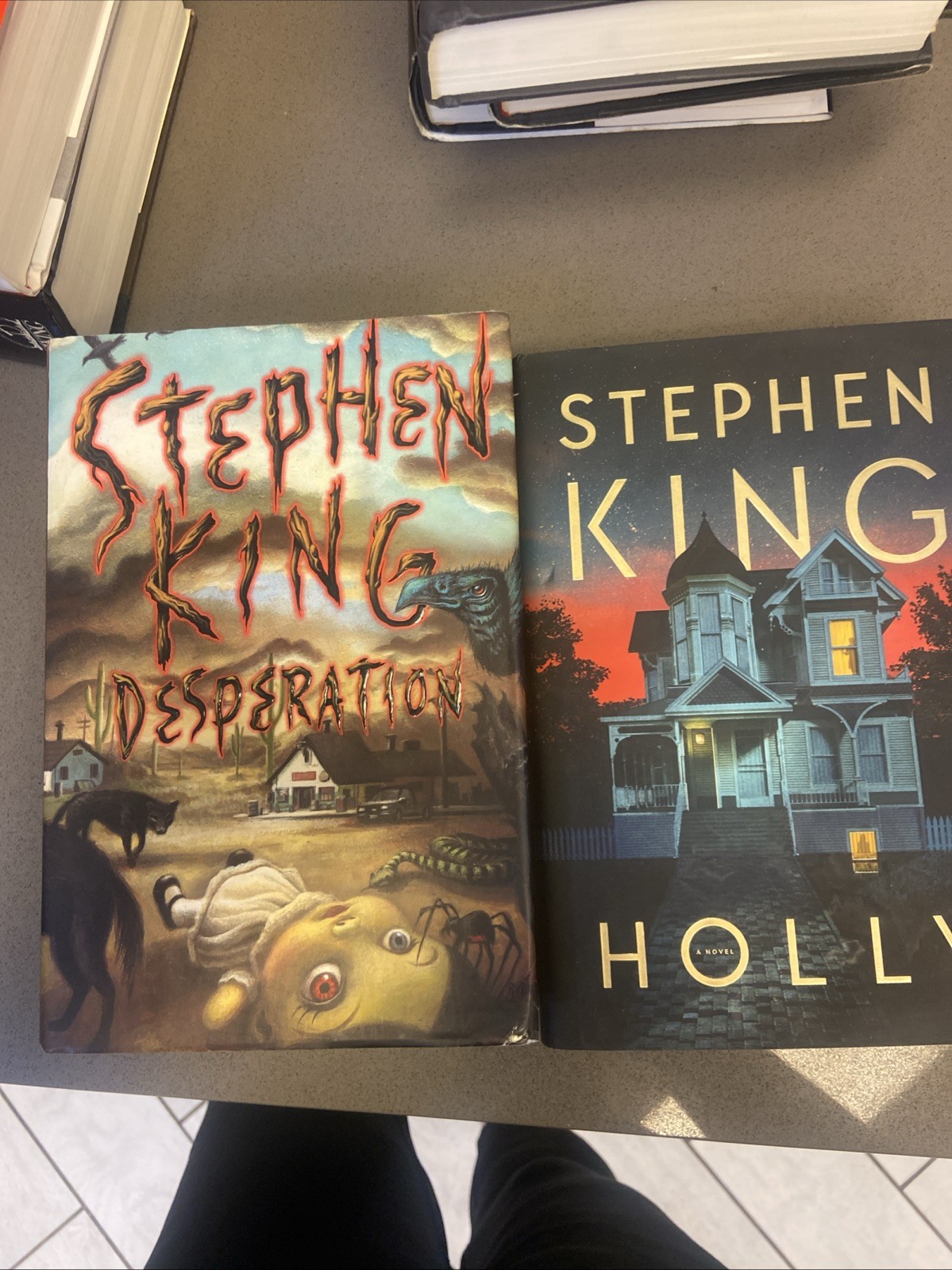 Stephen King Hardcover Lot of 8 Books It, Insomnia, Desperation Read Description