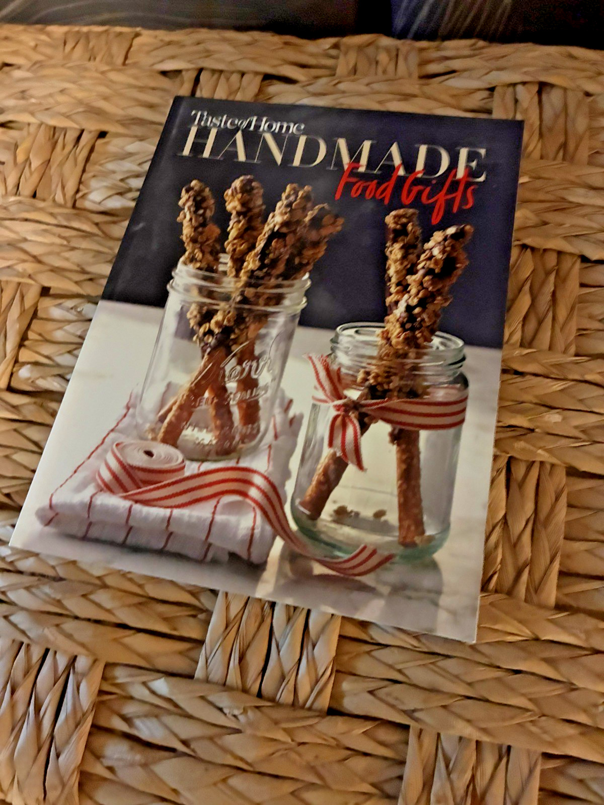 Taste of Home Handmade Food Gifts by Taste of Taste of Home (2019, Trade…