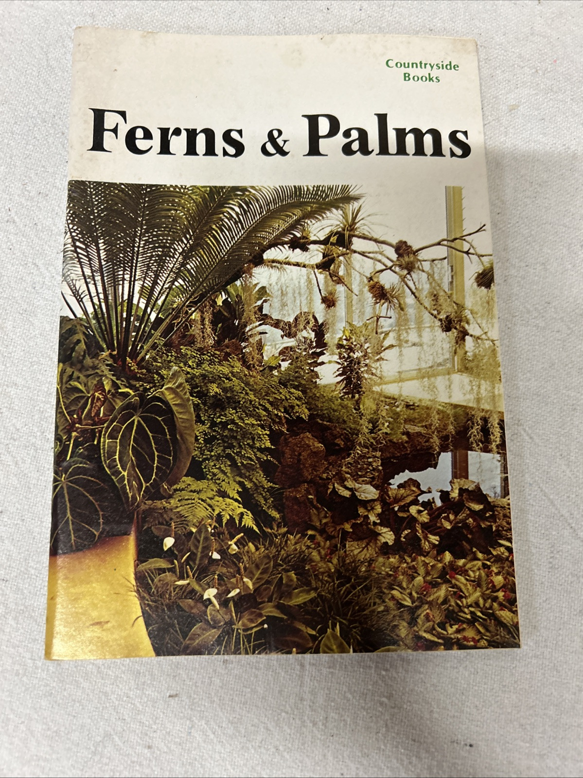 Gardening Guides VINTAGE Book 1970’S Garden And Houseplants Countryside Books