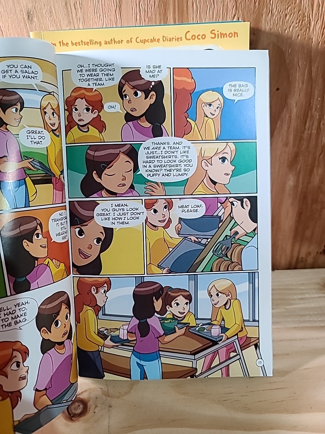 Cupcake Diaries Graphic Novel Box Set 4 Books Coco Simon Kids Series Paperback L