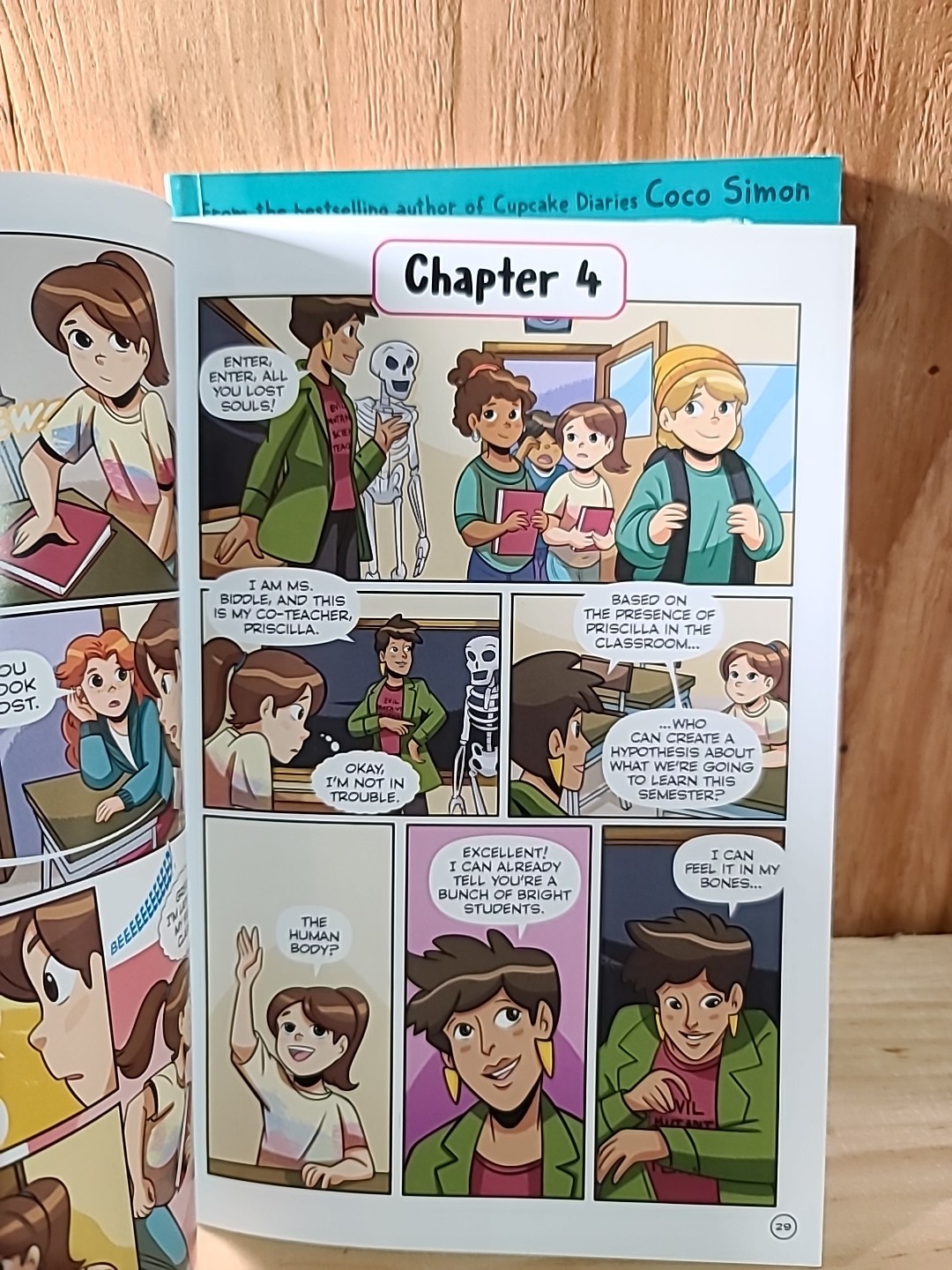 Cupcake Diaries Graphic Novel Box Set 4 Books Coco Simon Kids Series Paperback L