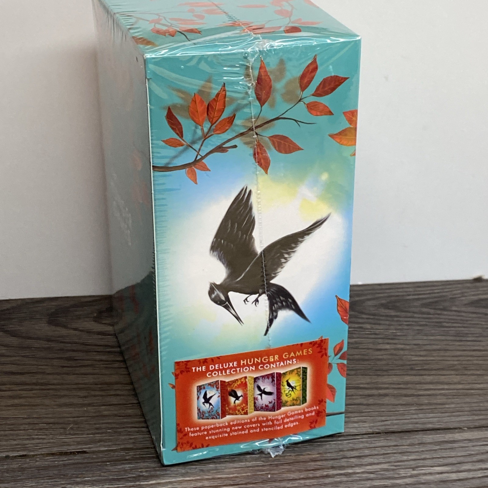 NEW SEALED! Hunger Games Box Set DELUXE EDITION w/ Stencil Edges Suzanne Collins