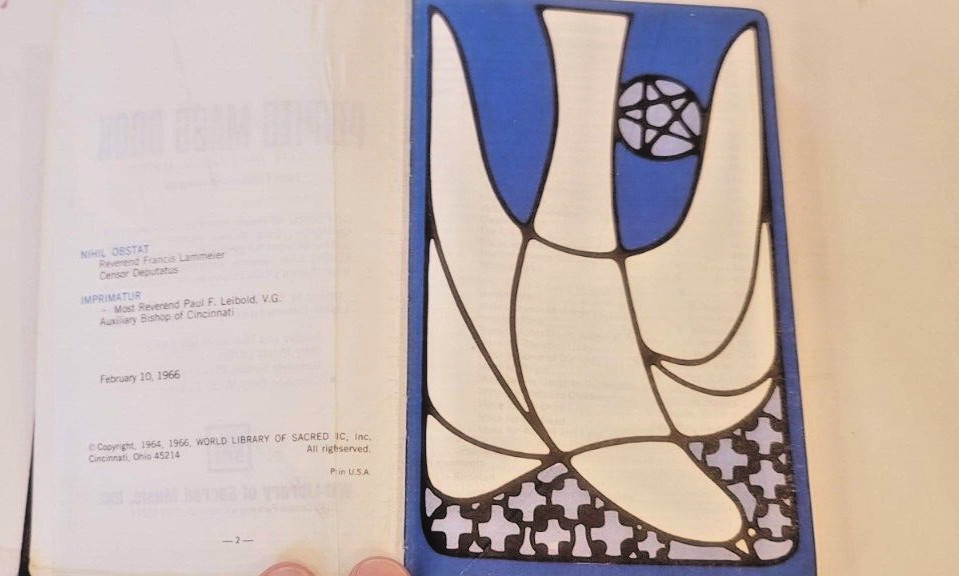 Peoples Mass Book 1966 VG+ Hardcover 624 Pages World Library of Sacred Music