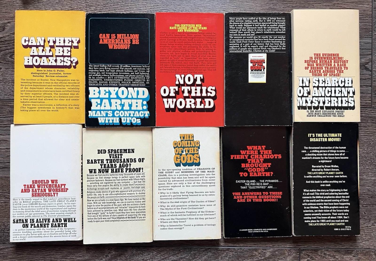 10 Vintage 1970s UFO Aliens Paperback Books Lot – Von Däniken, Hal Lindsey, More