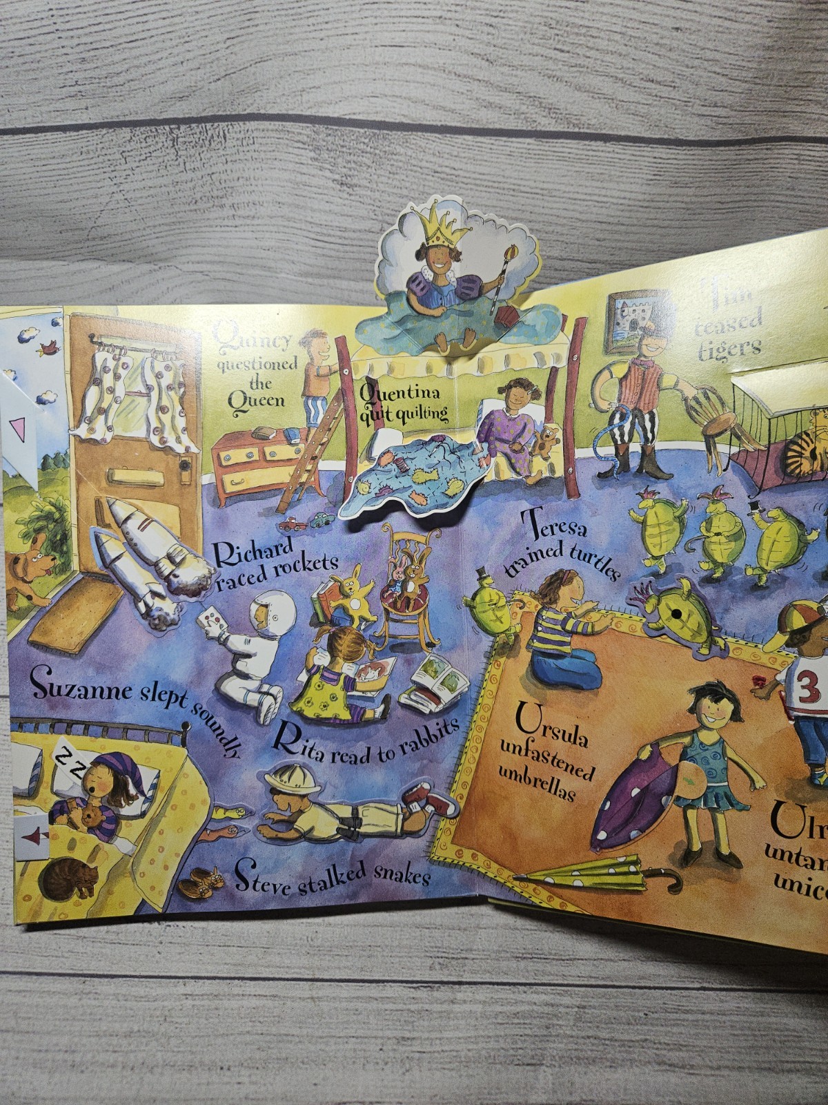 Annie Ate Apples Interactive Pop-Up Book – Hardcover, 1998, White Heat Ltd – VTG