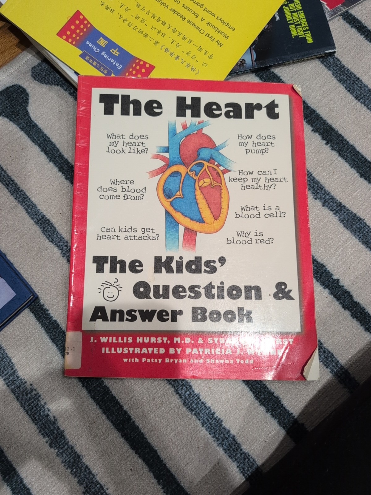 Lot of six Books About The Human Body Anatomy & Physiology Illustrated
