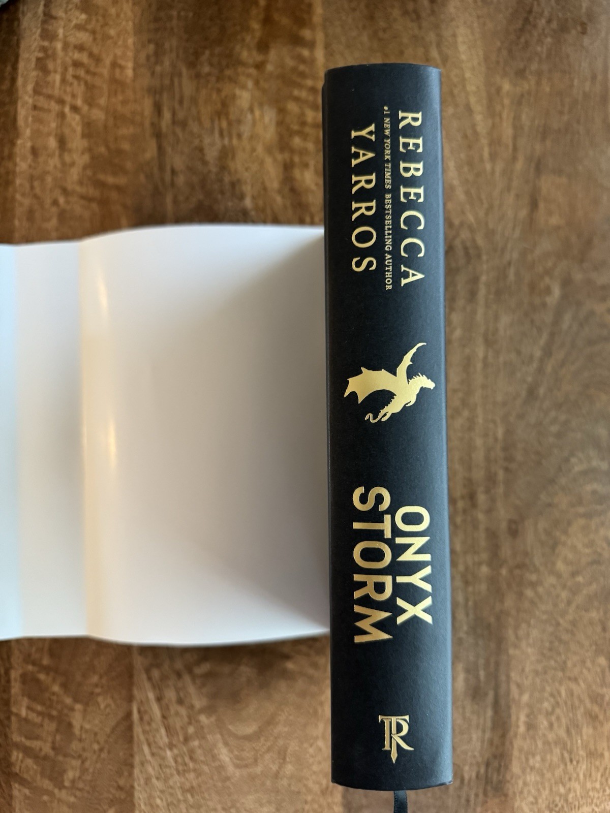 Onyx Storm By Rebecca Yarros Target Exclusive Edition Hardcover Sprayed Edges
