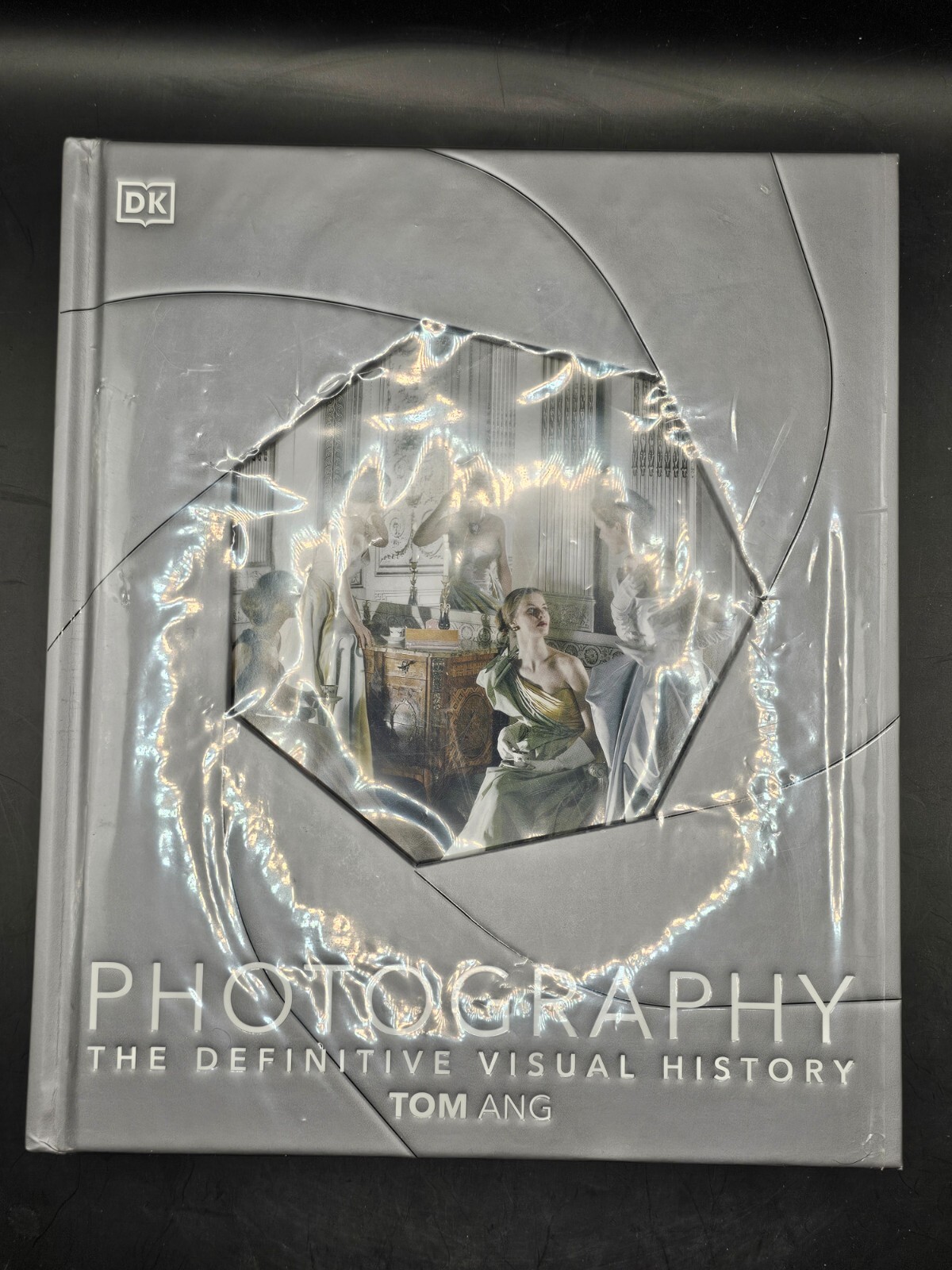 Photography The Definitive Visual History – Tom Ang 2021