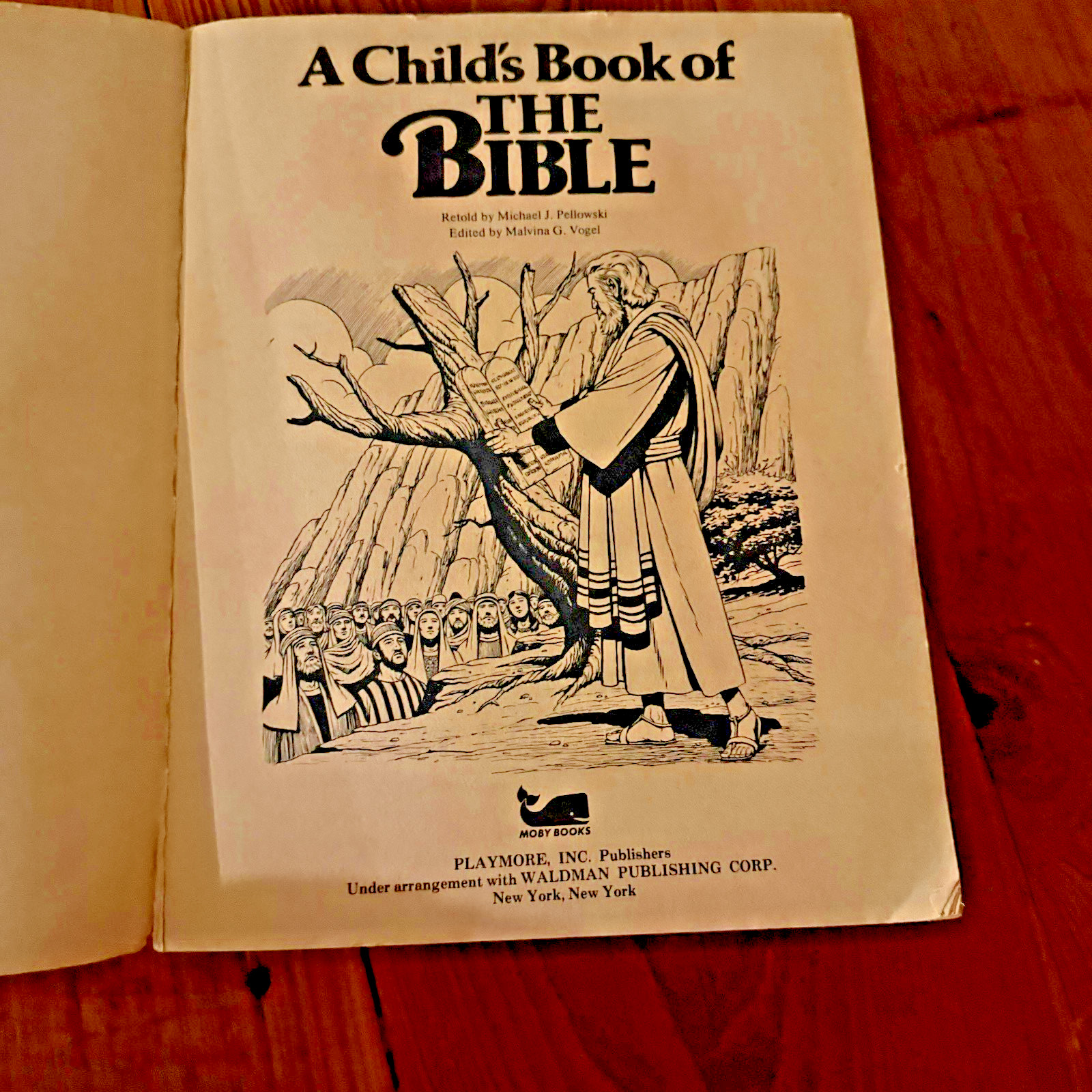 A Childs Book of the Bible~Publisher Moby Books~Michael Pellowski~1980~544 Pages