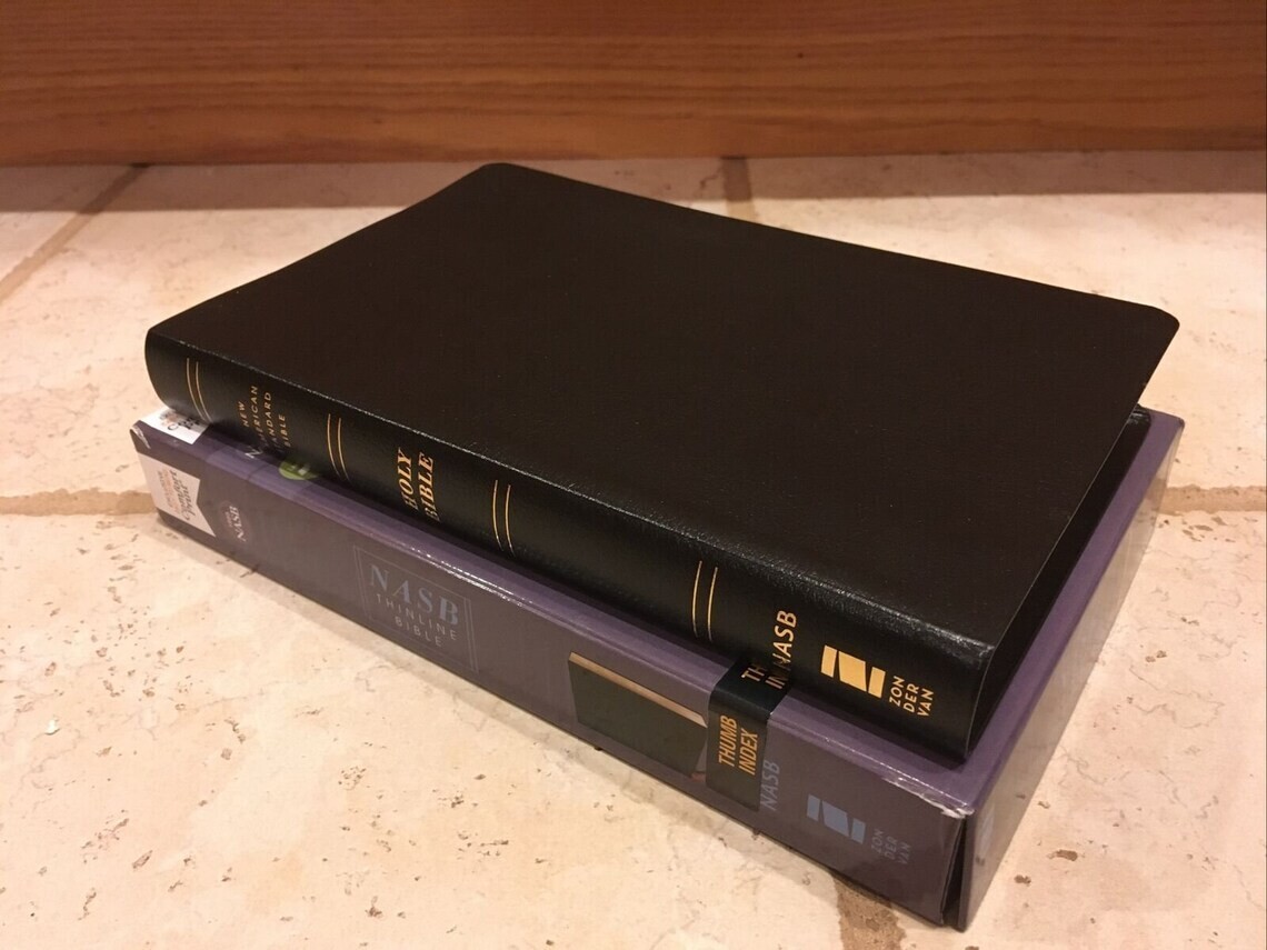 1995 NASB Bible | Black Bonded Leather | Thumb-Indexed NASB Bible
