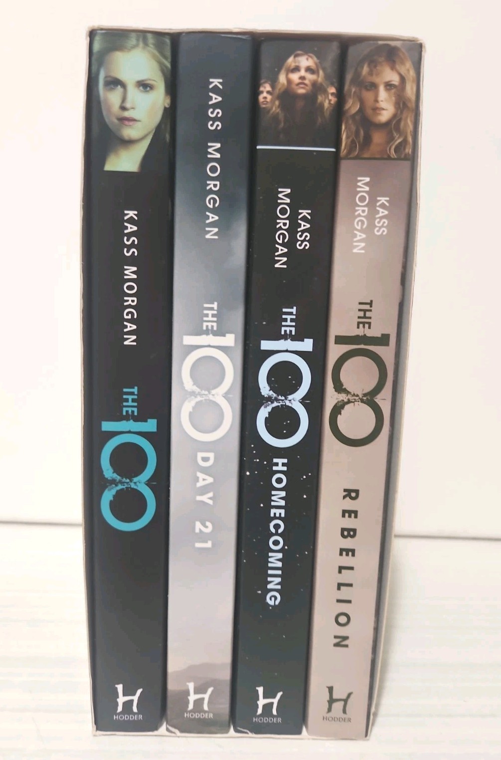 The 100 by Kass Morgan 4 Book Collection Boxed Set (2014 Trade Paperback)