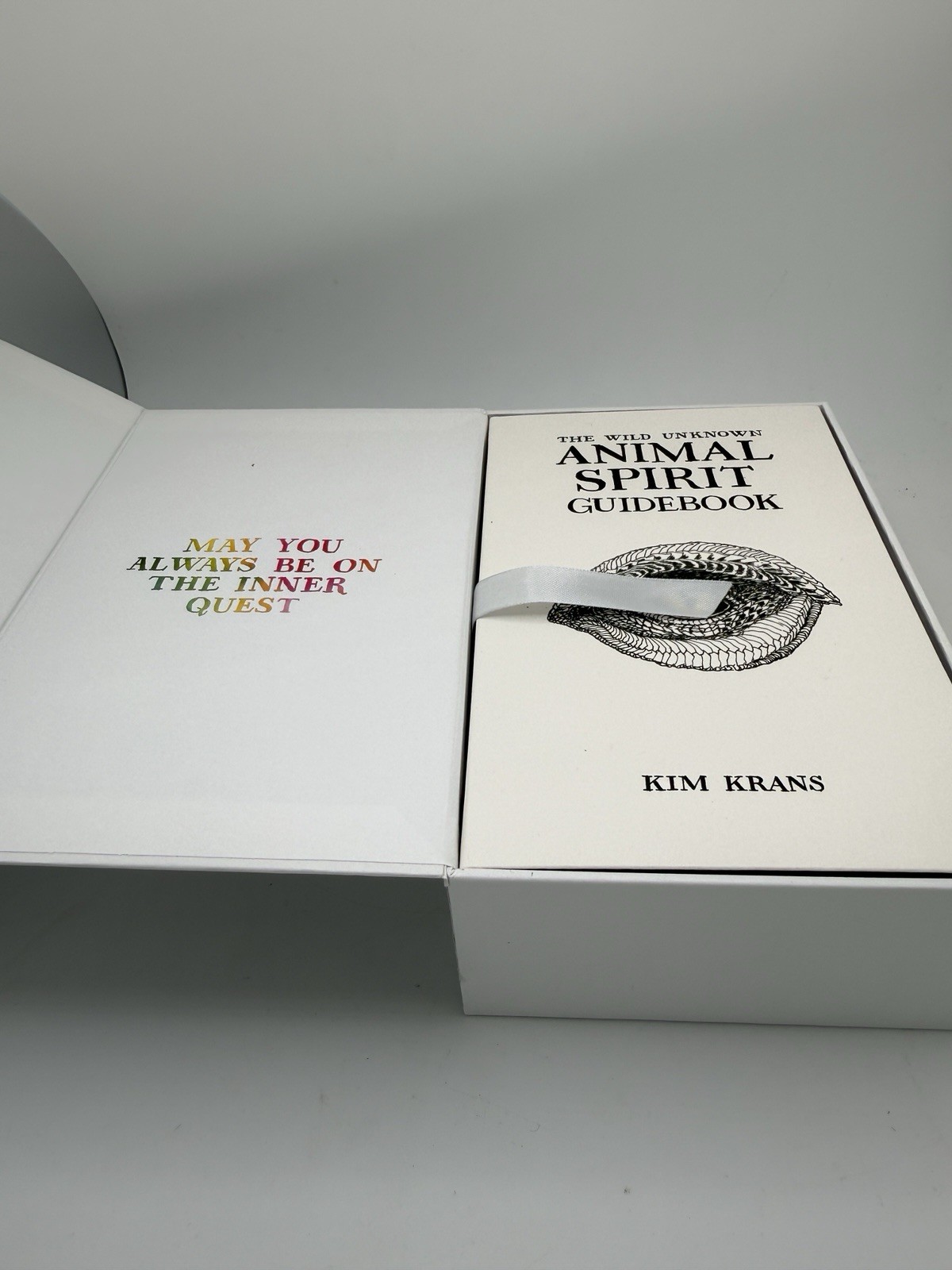 The Wild Unknown Animal Spirit Deck And Guidebook With Official Keepsake Box Set