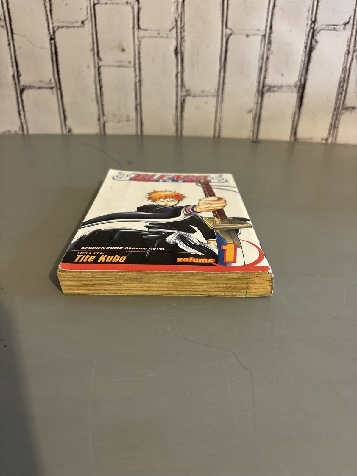 Bleach Volume 1 Paperback Tite Kubo Shonen Jump Manga