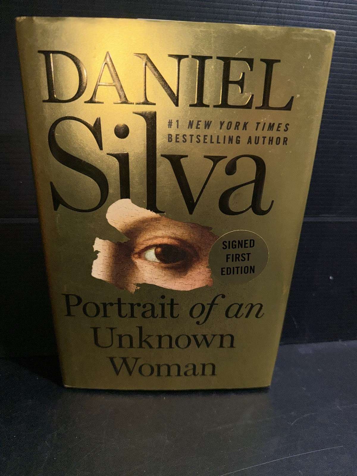 SIGNED 1st/1st Portrait of an Unknown Woman Daniel Silva HC DJ 2022 Art Forger