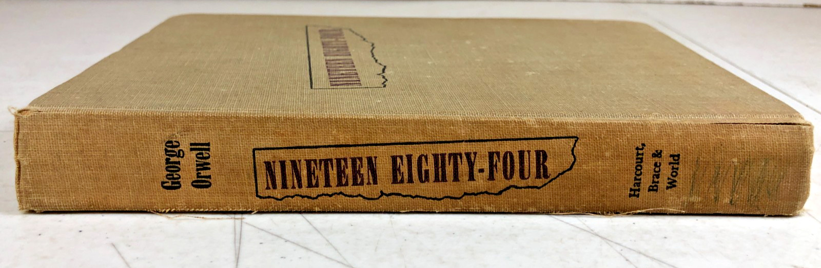 Nineteen Eighty-Four, George Orwell 1949 E-104